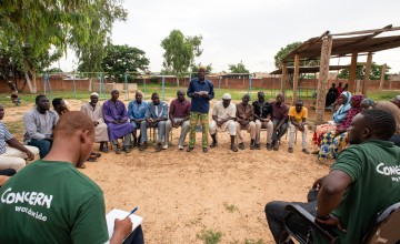 Concern staff visit and meet with IDPs in Pouytenga Centre East. (Photo: Anne Mimault/Concern Worldwide)