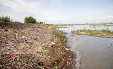 A section of contaminated water that has not receded as a result of the 2021 floods in South Sudan. Photo:Eugene Ikua/Concern Worldwide