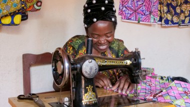 Alexia makes 20 women&#039;s outfits on average each week.