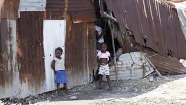 Children in Cité Soleil, Port-au-Prince, Haiti. Photo: Kristin Myers / Concern Worldwide.