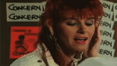 Linda Martin performing &quot;Show Your Concern&quot; as part of The Concerned in 1985.
