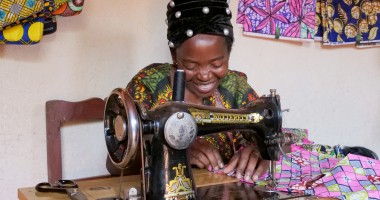 Alexia makes 20 women's outfits on average each week.