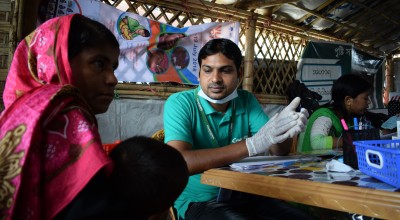 Concern staff treats the most severe cases of malnutrition among children under five in the Rohingya refugee camps. Photo: Darren Vaughan / Concern Worldwide.